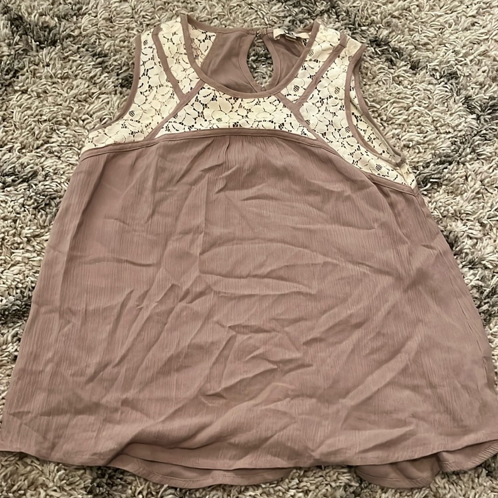Lace detail tank top